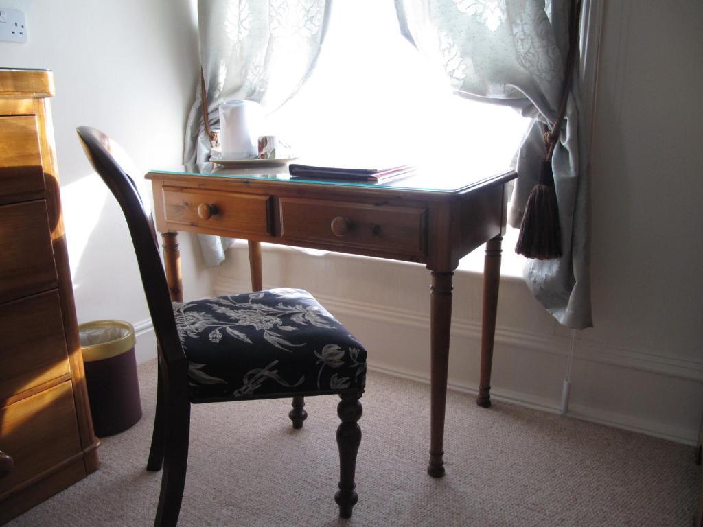 The Shirley Bed and Breakfast Torquay Δωμάτιο φωτογραφία