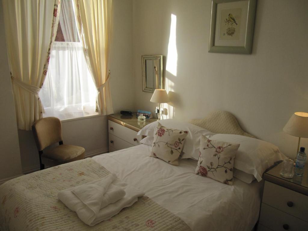The Shirley Bed and Breakfast Torquay Δωμάτιο φωτογραφία